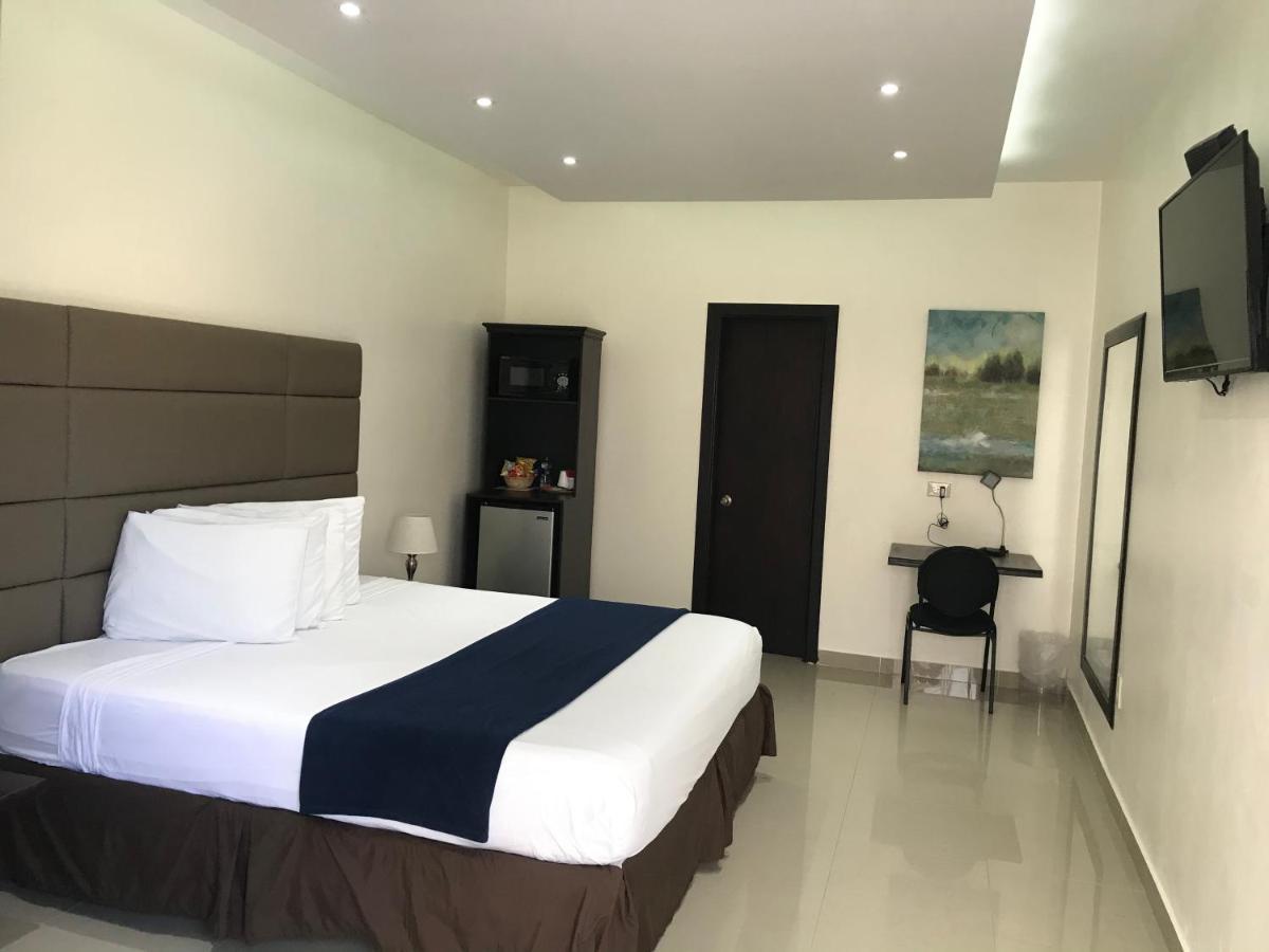 Contant  Starz Hotel מראה חיצוני תמונה